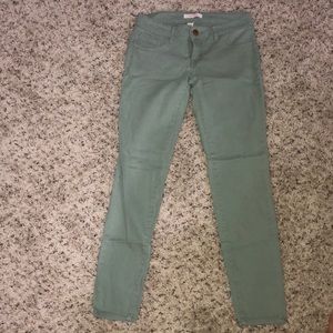 Light green jegging jeans